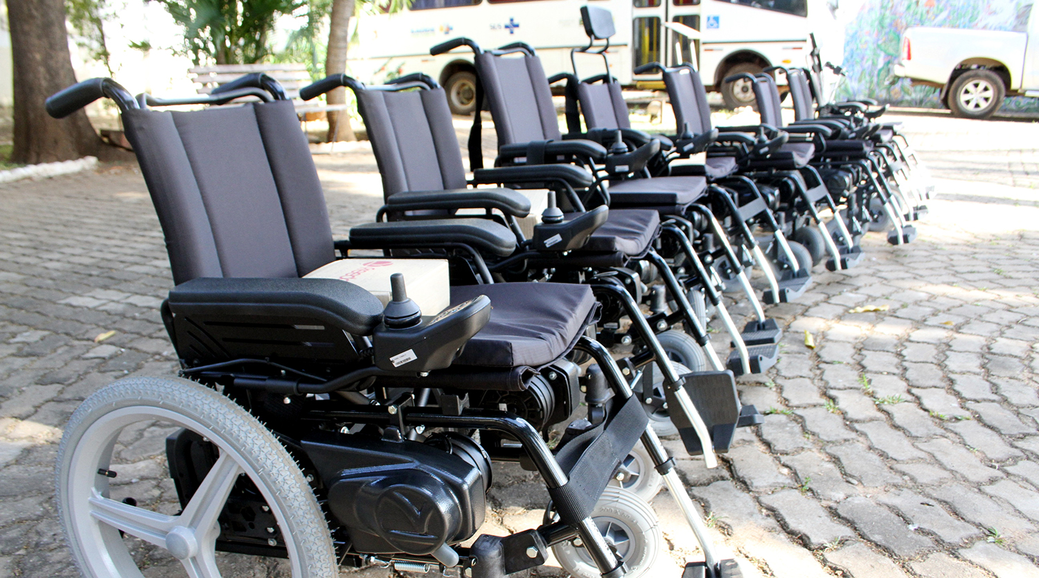 Cadeira de Rodas pelo SUS Portadores de necessidades