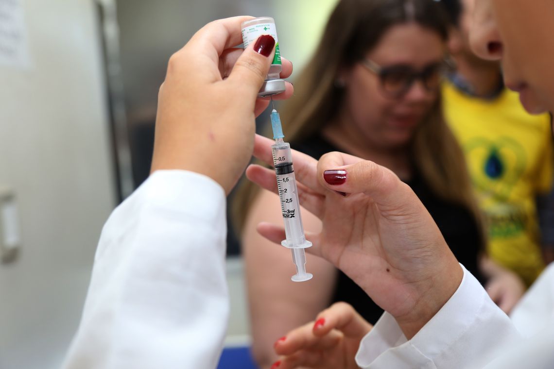 Campanha de vacinação da gripe será retomada na segunda, dia 30, em todas as UBSs