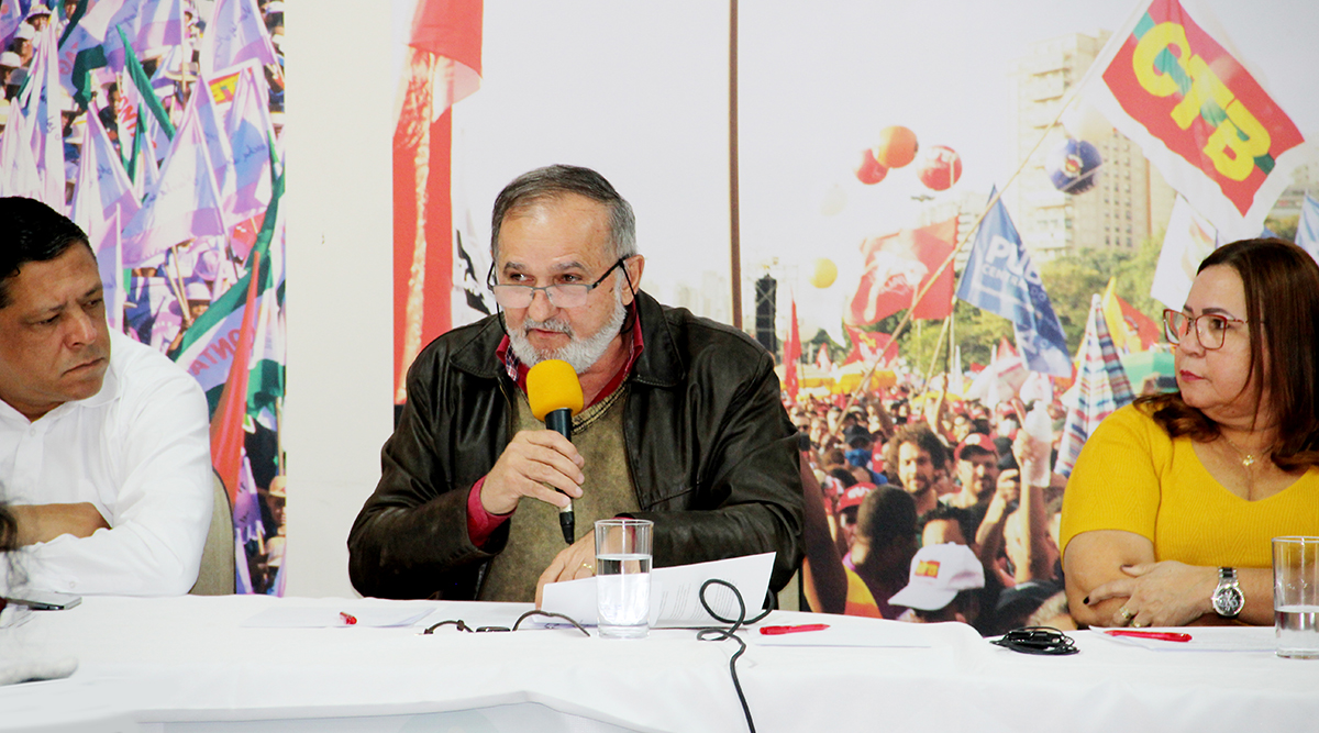 Unidade no Movimento Sindical – Tesoureiro Aires Ribeiro participa de plenária organizada pela CTB