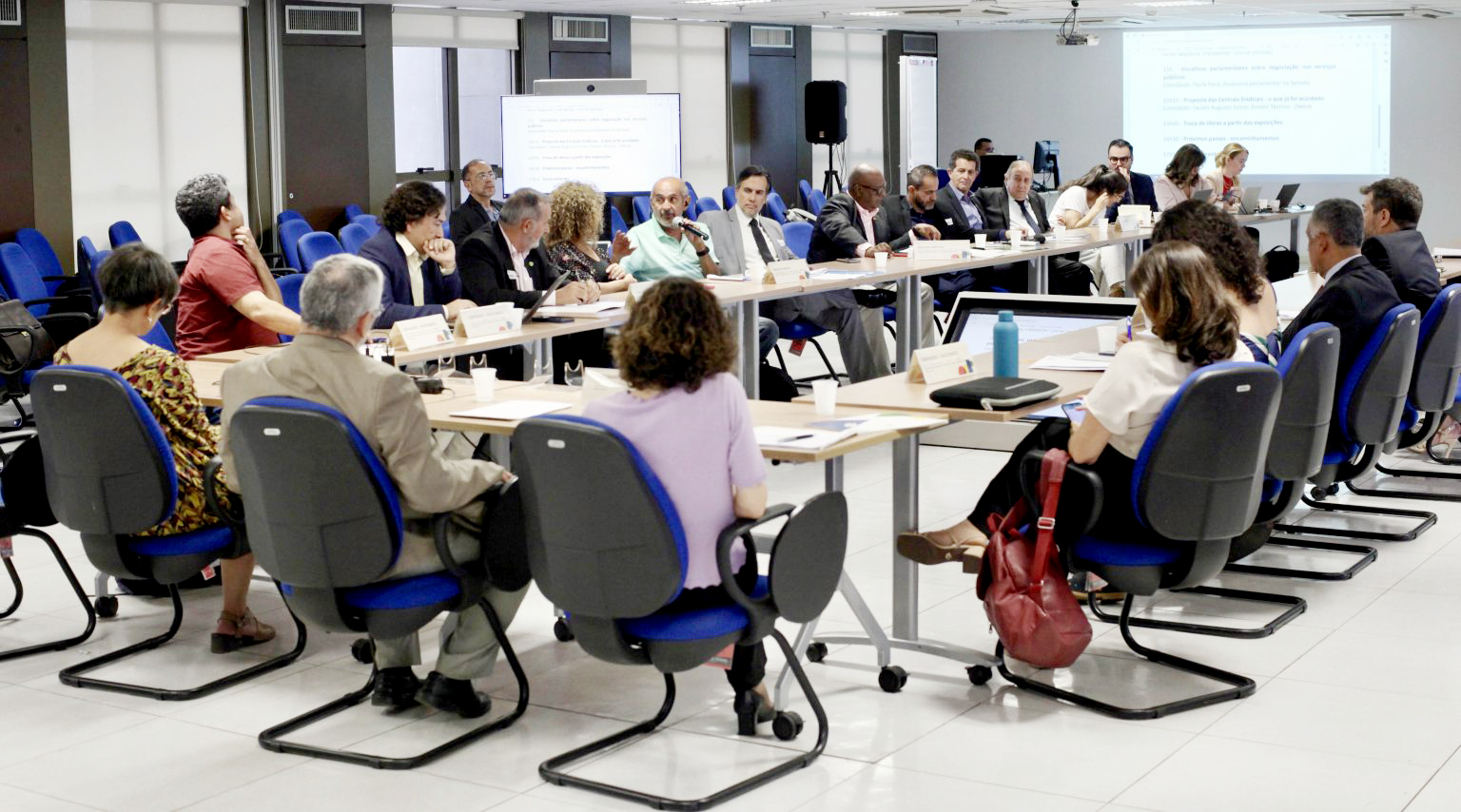 Brasília/DF – Aires Ribeiro representa os Servidores municipais de todo o País em importante reunião