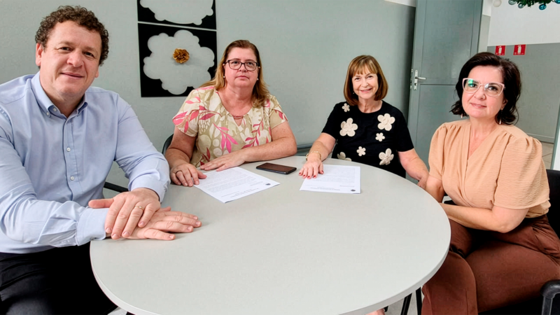 Sindicato garante acordo inédito para redução de alunos por turma na rede municipal